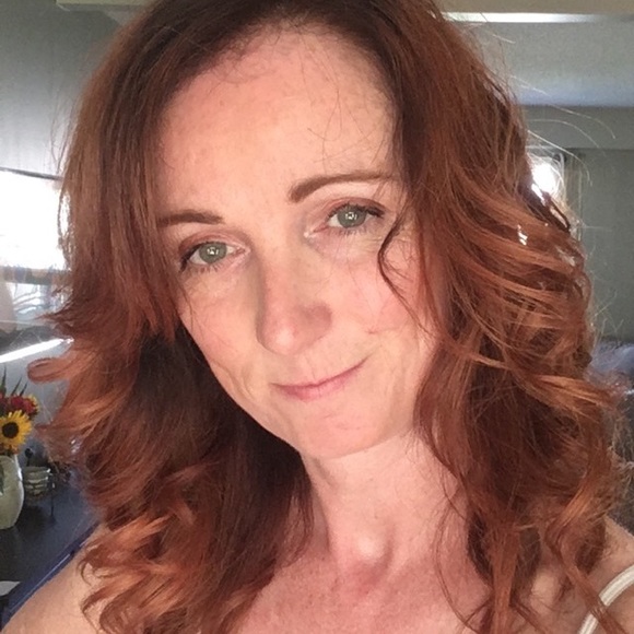 Meet your Posher, Jillian - Picture 1 of 1